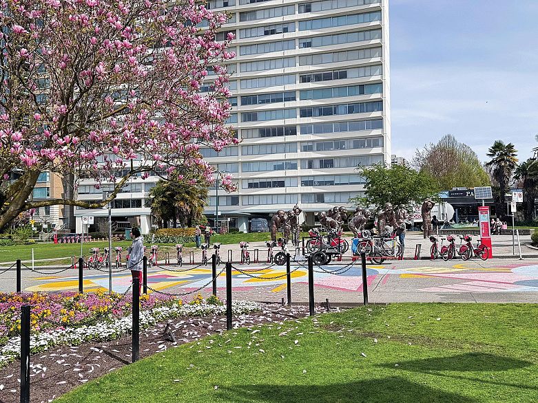 302 1435 Nelson Street