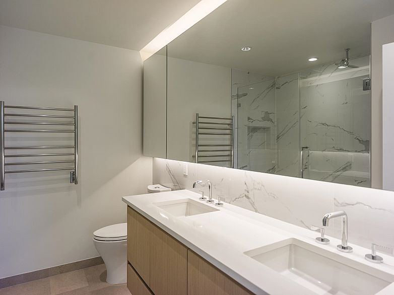 401 3636 W 39th Avenue