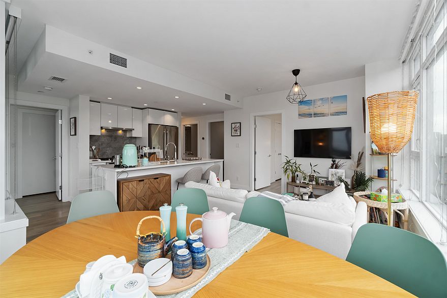 1502 8538 River District Crossing