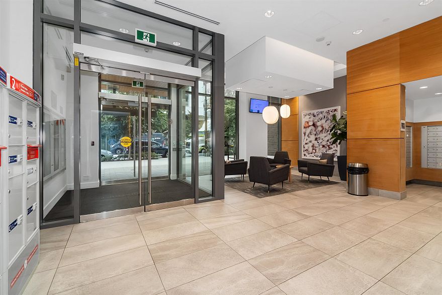 1502 8538 River District Crossing