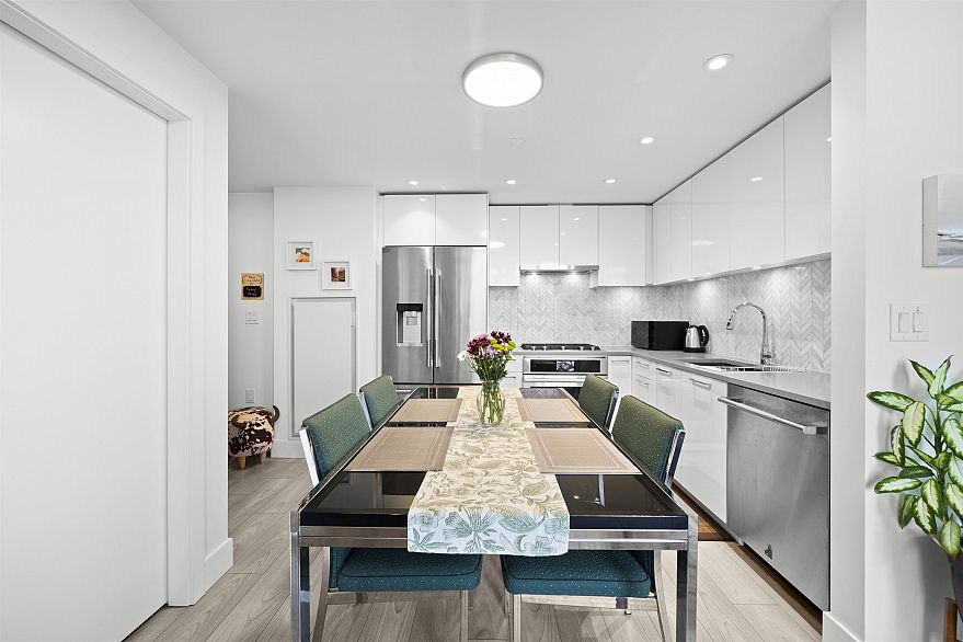 1205 8570 Rivergrass Drive