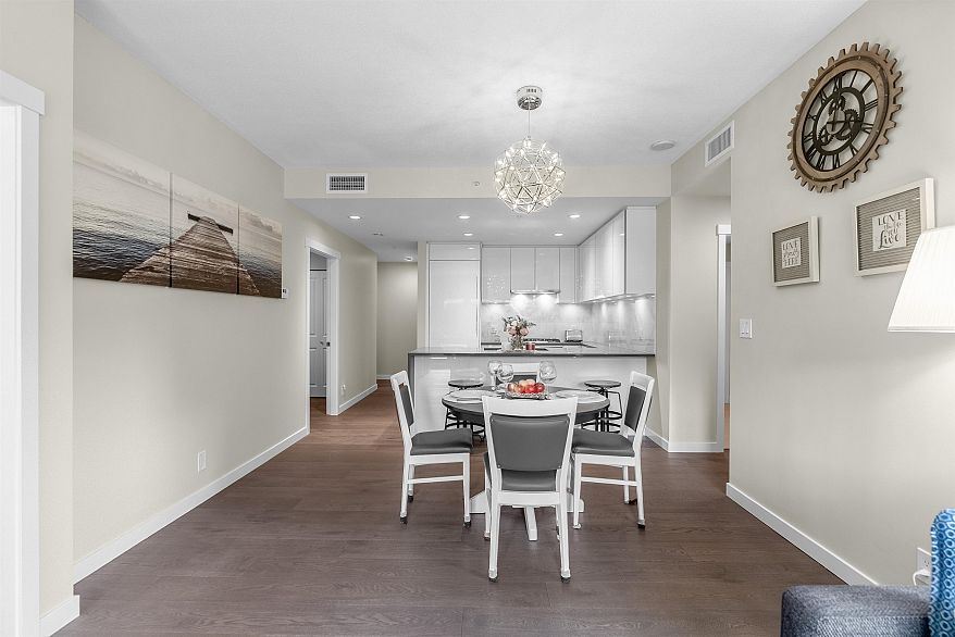 101 3487 Binning Road