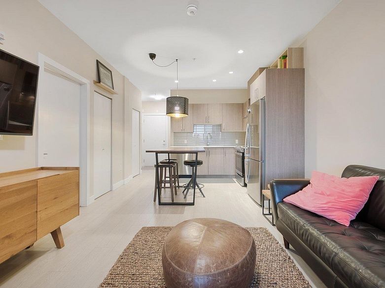 PH5 2889 E 1st Avenue