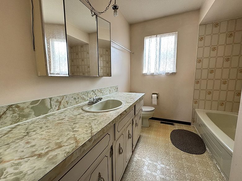 5770 Sherbrooke Street