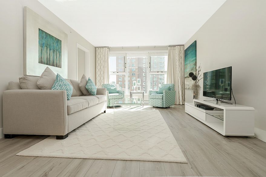 1503 1323 Homer Street