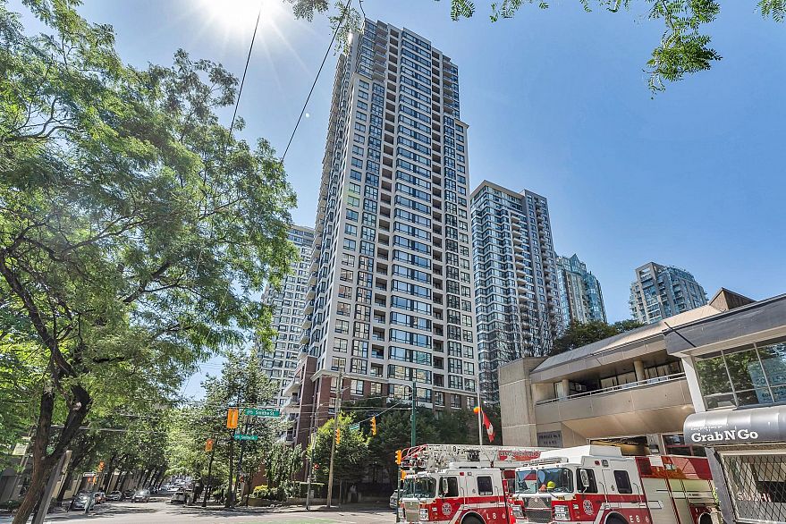 2003 909 Mainland Street