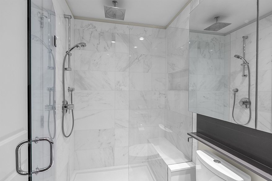 101 3487 Binning Road