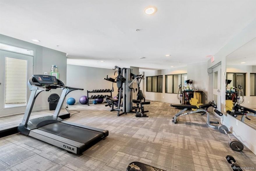 1506 4028 Knight Street