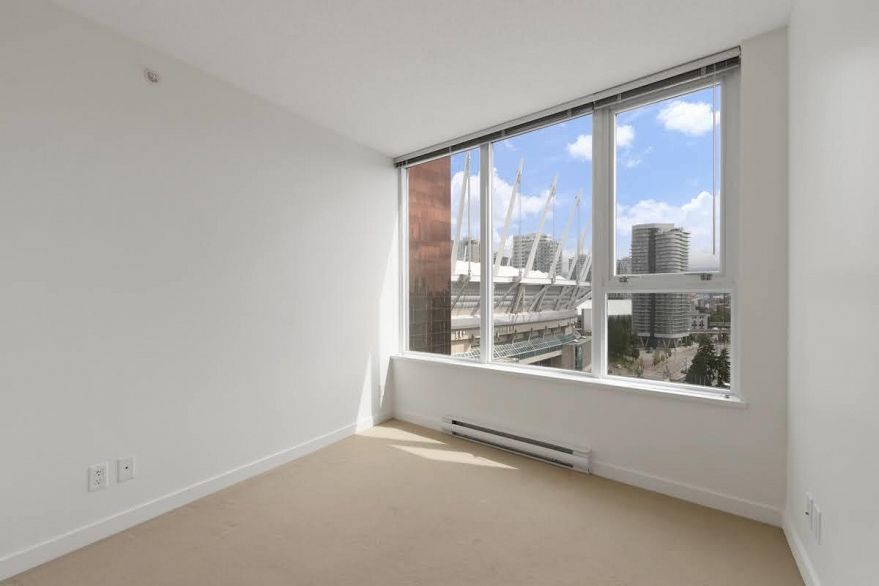 1902 33 Smithe Street