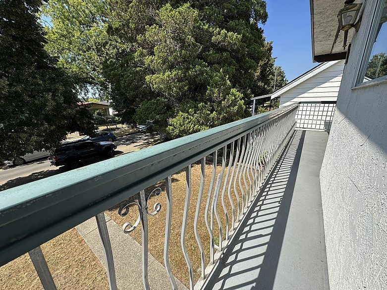 5770 Sherbrooke Street