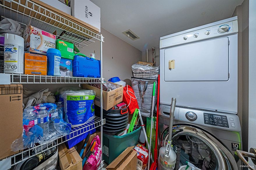 103 3189 Camosun Street