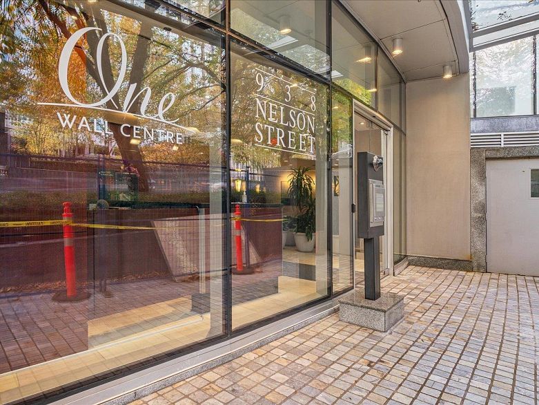 3204 938 Nelson Street