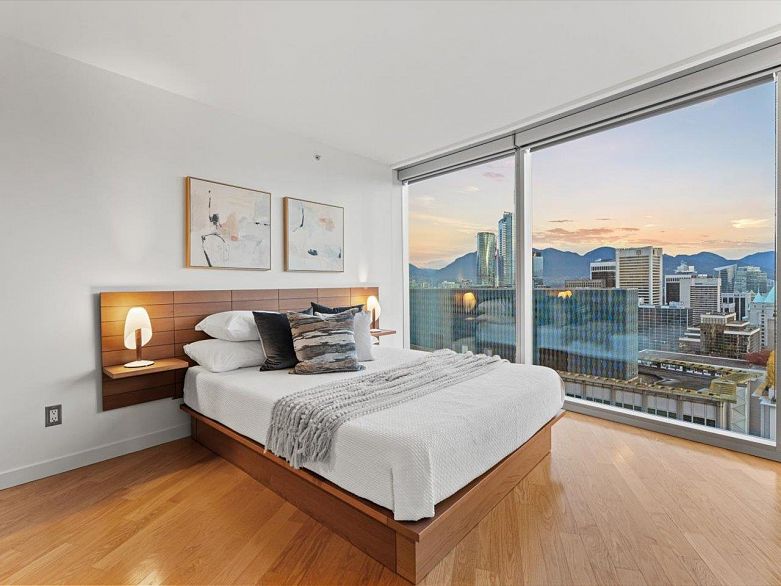 3204 938 Nelson Street