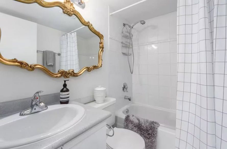 1705 907 BEACH AVENUE, Vancouver BC V6G 1Y3