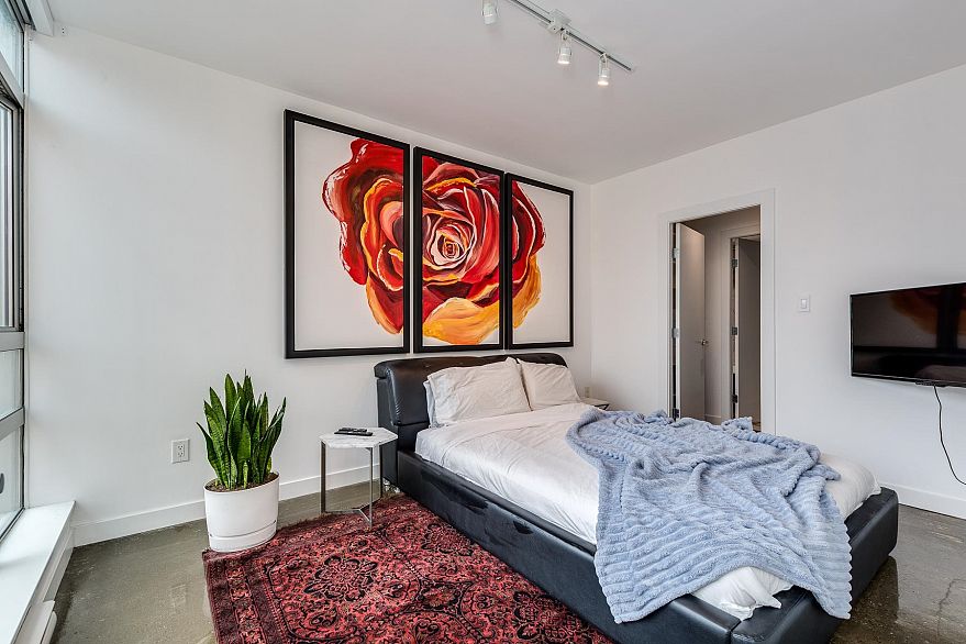 714 221 Union Street