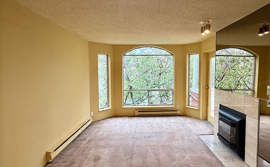 403 1010 Chilco Street