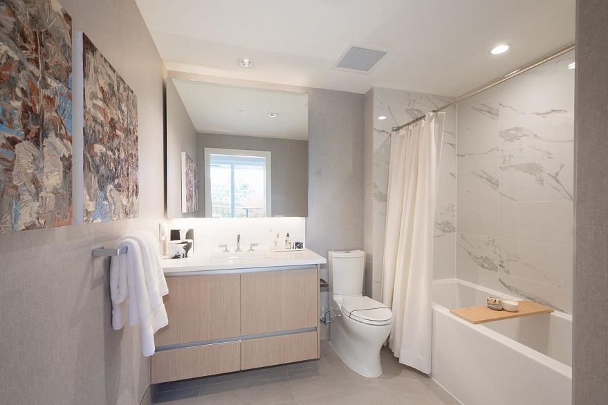 209 3636 W 39th Avenue