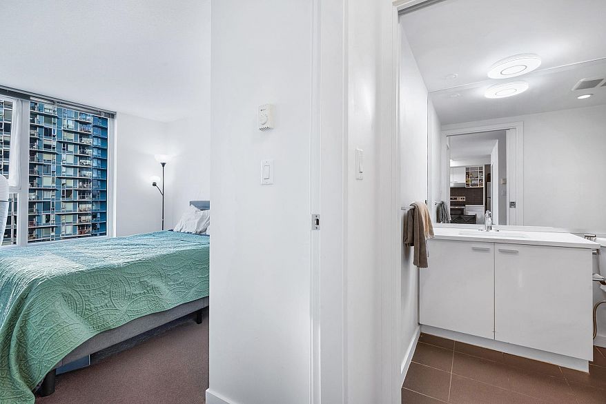 1207 602 Citadel Parade