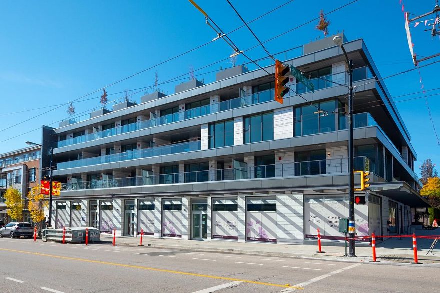 209 3636 W 39th Avenue