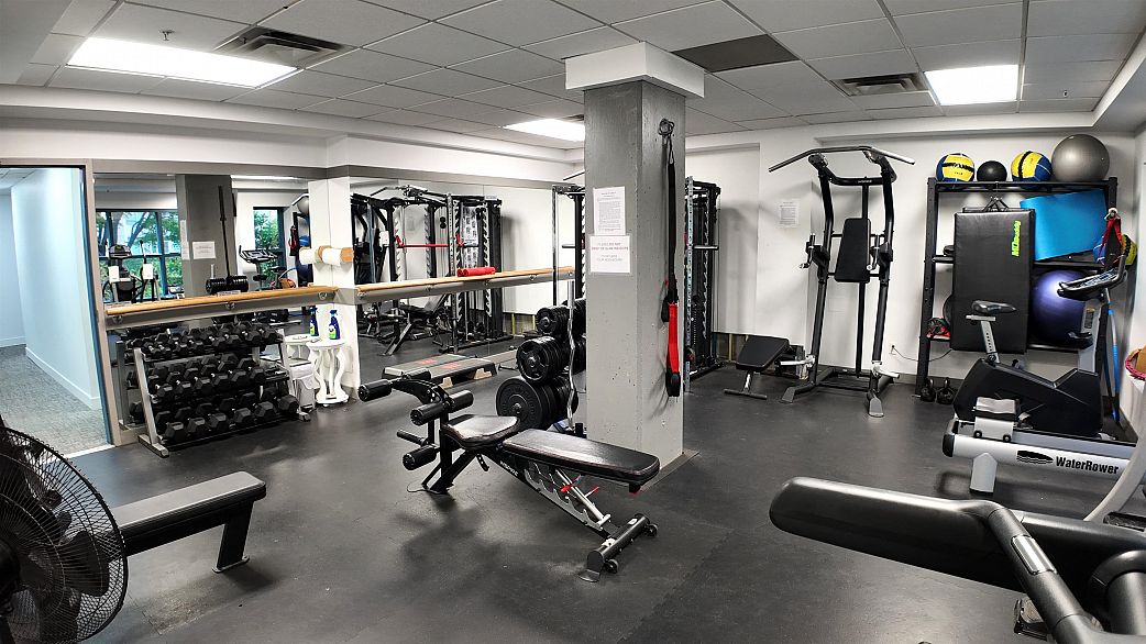 2304 183 Keefer Place