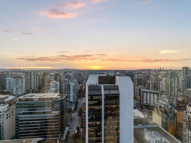 3204 938 Nelson Street