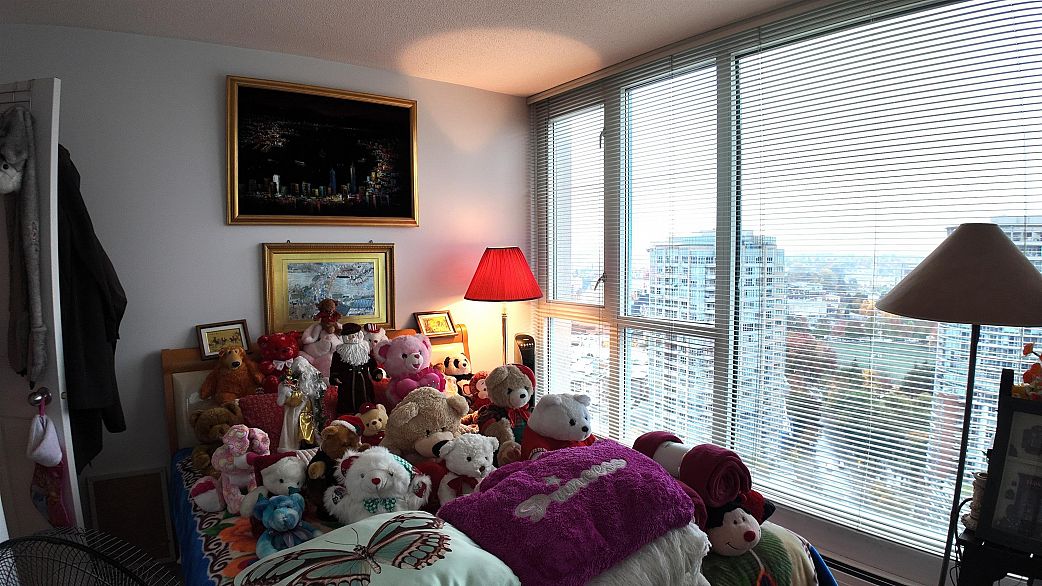 2304 183 Keefer Place