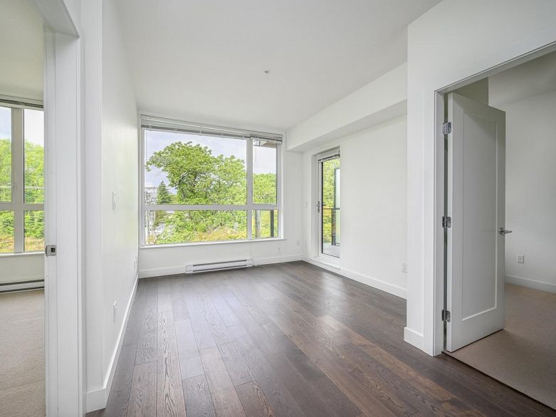 310 5325 West Boulevard