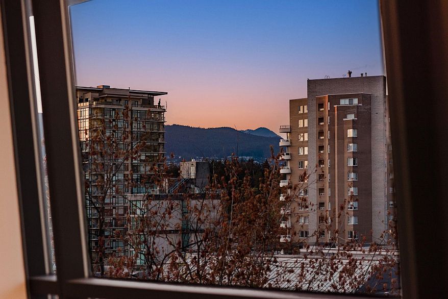 PH7 1688 Robson Street