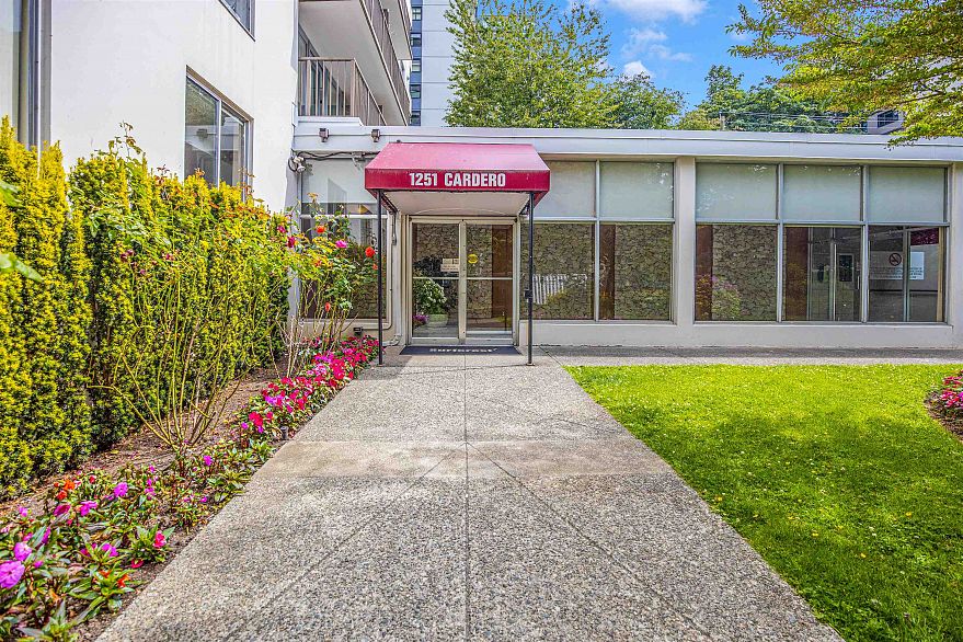 1707 1251 Cardero Street