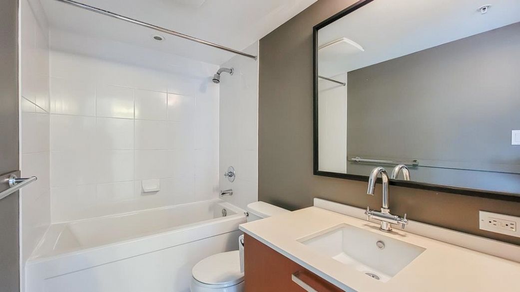 804 1255 Seymour Street