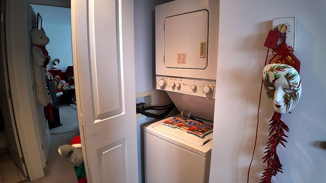 2304 183 Keefer Place