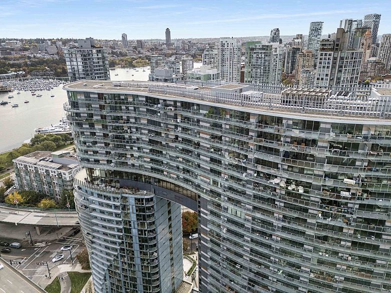 2612 89 Nelson Street