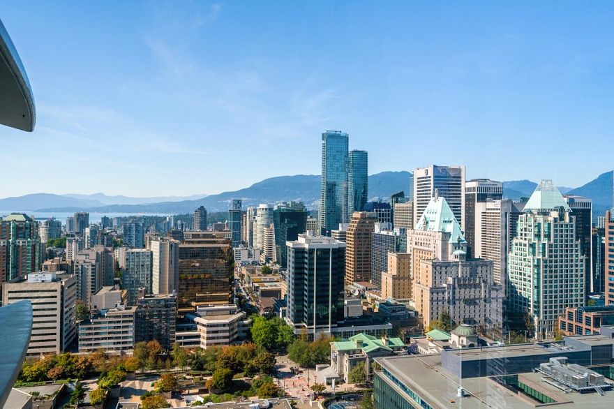 3309 833 Seymour Street