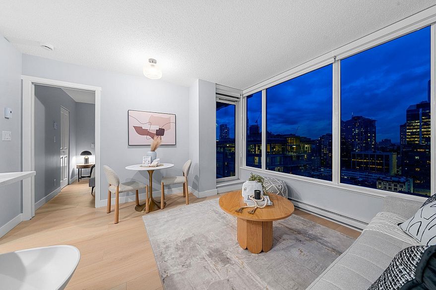 2101 1001 Richards Street