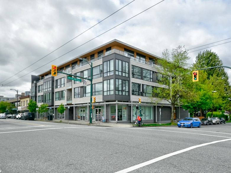 310 5325 West Boulevard