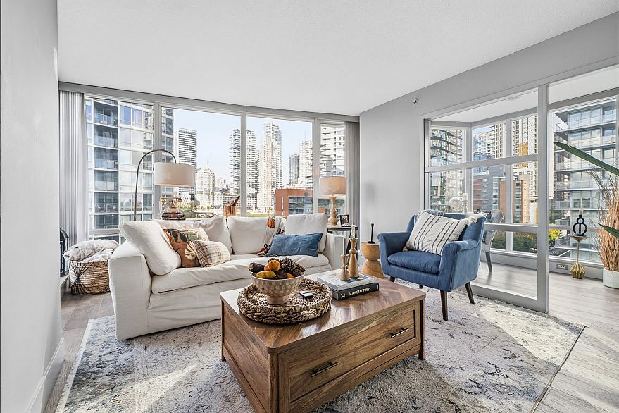 906 1438 Richards Street