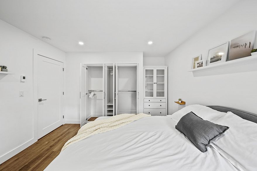 112 1345 W 4th Avenue