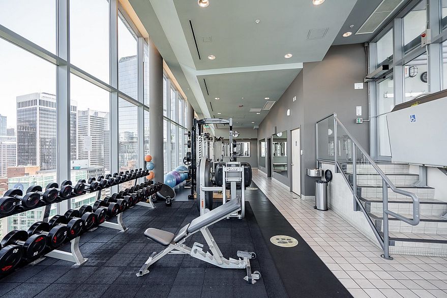 1904 1205 W Hastings Street