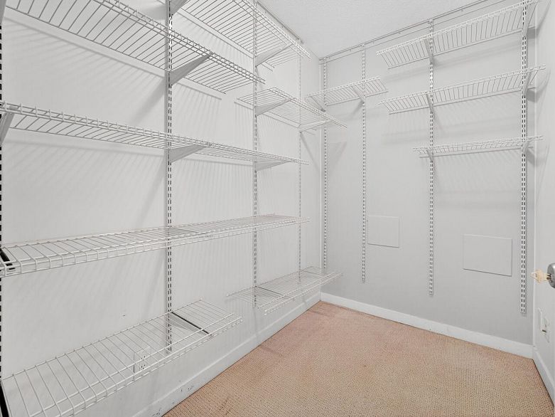 1007 2770 Sophia Street