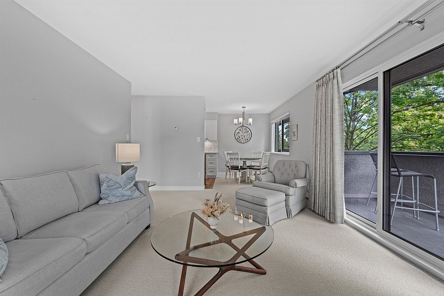 305 8775 Cartier Street