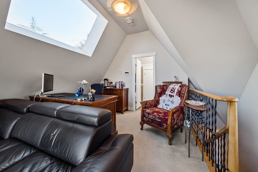 6677 Laburnum Street