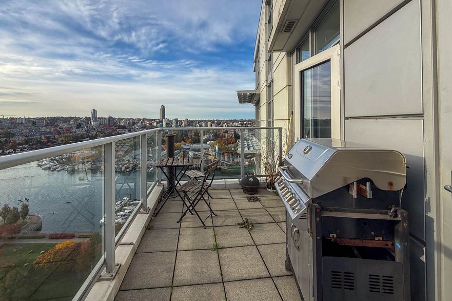 2703 638 BEACH CRESCENT, Vancouver BC V6Z 3H4