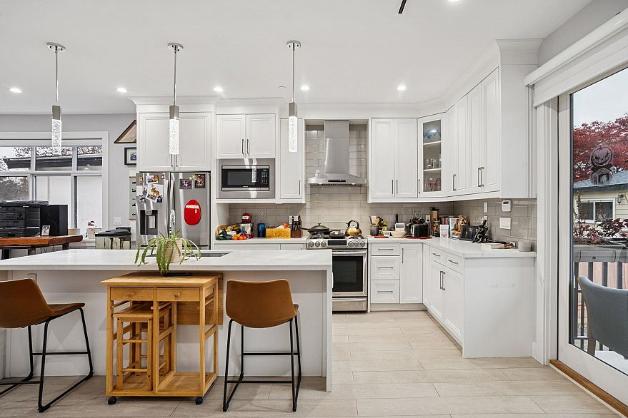 3045 East 59th Avenue