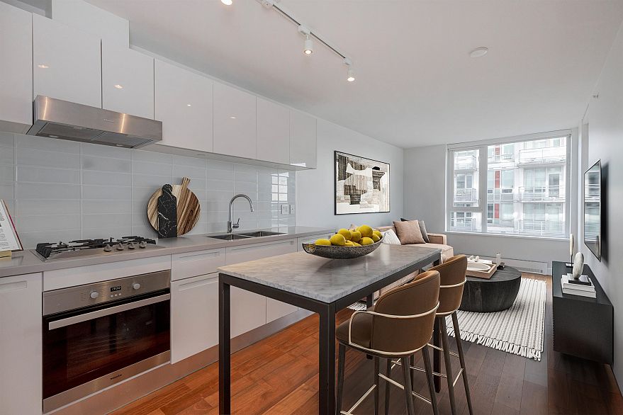 1201 188 Keefer Street