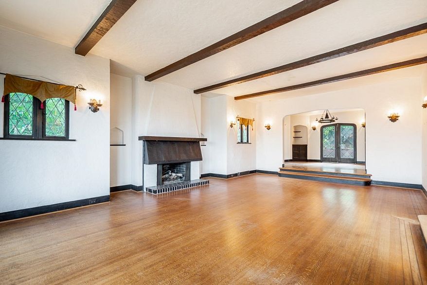 2806 W King Edward Avenue