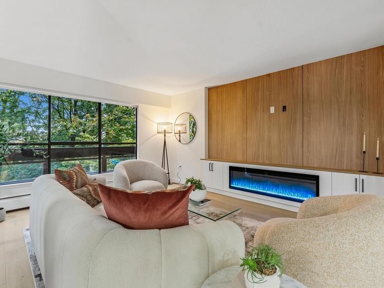 202 1165 Burnaby Street