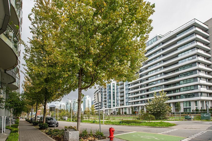 805 1708 Ontario Street