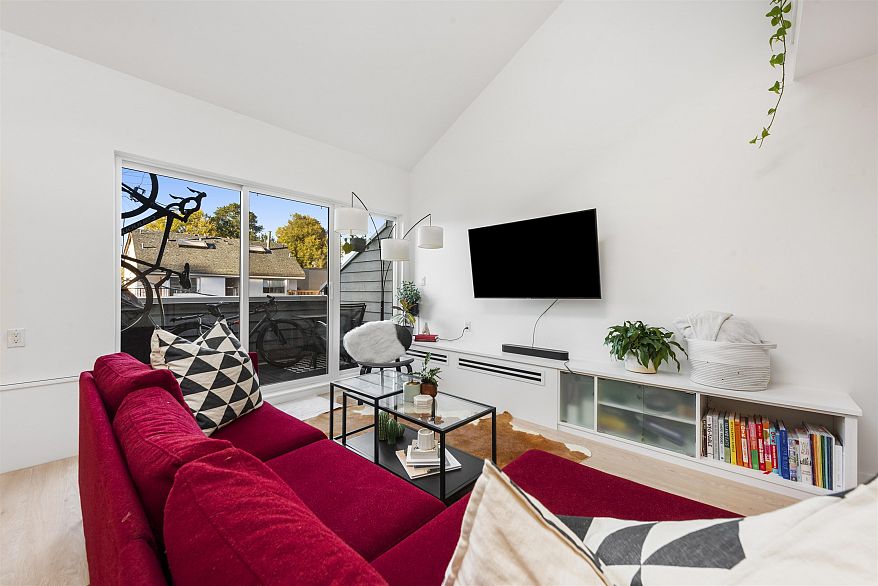 PH7 2125 York Avenue