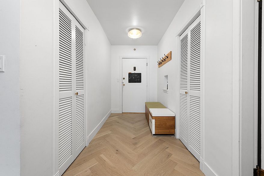 34 1480 Arbutus Street