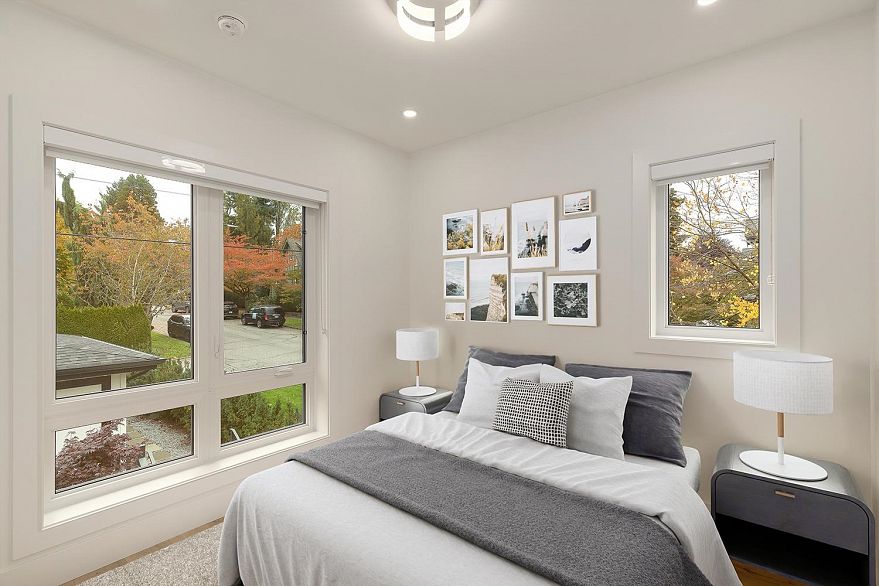 3075 Courtenay Street